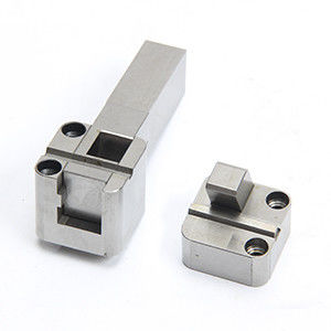 قطعات پلاستیکی C.SU 1.2344 تزریقی 56HRC سختی