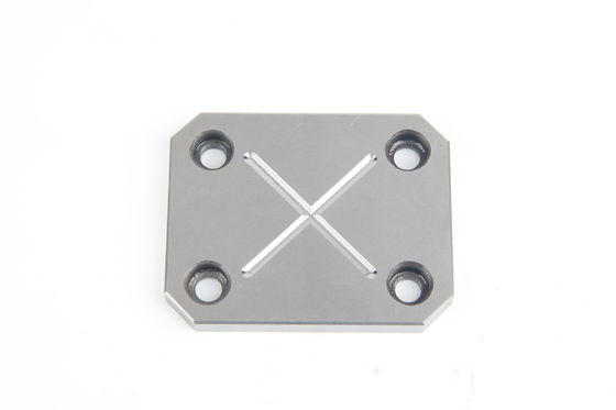 طراحی قطعات پلاستیکی برای قالب گیری تزریقی صفحات پوشیدنی X شکل